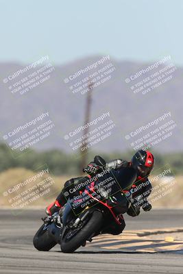 media/Oct-13-2025-Moto Forza (Mon) [[a66d839500]]/4-C Group/Session 3 (Turn 16)/